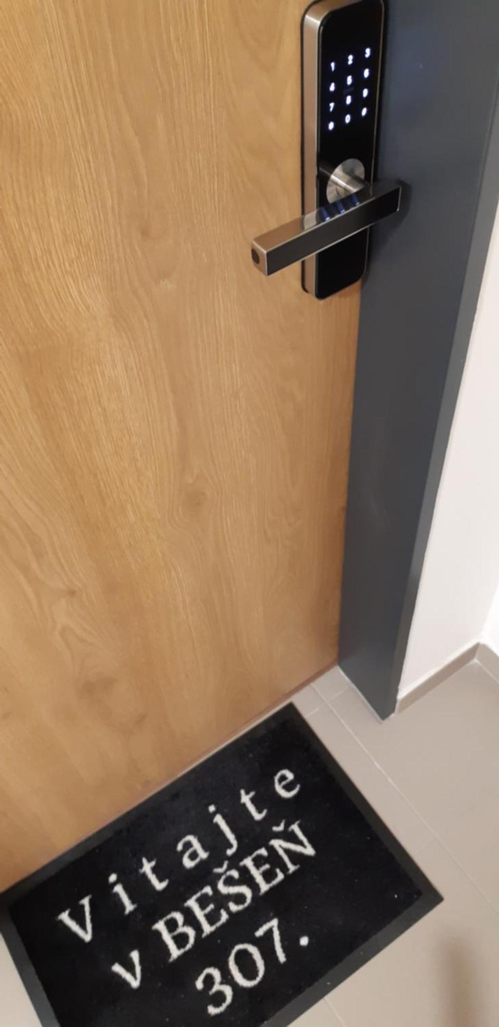 Apartman Besen 307 Bešeňová Exterior foto